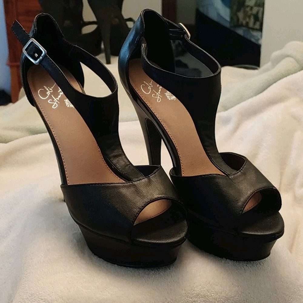 Victoria's Secret T Strap heels